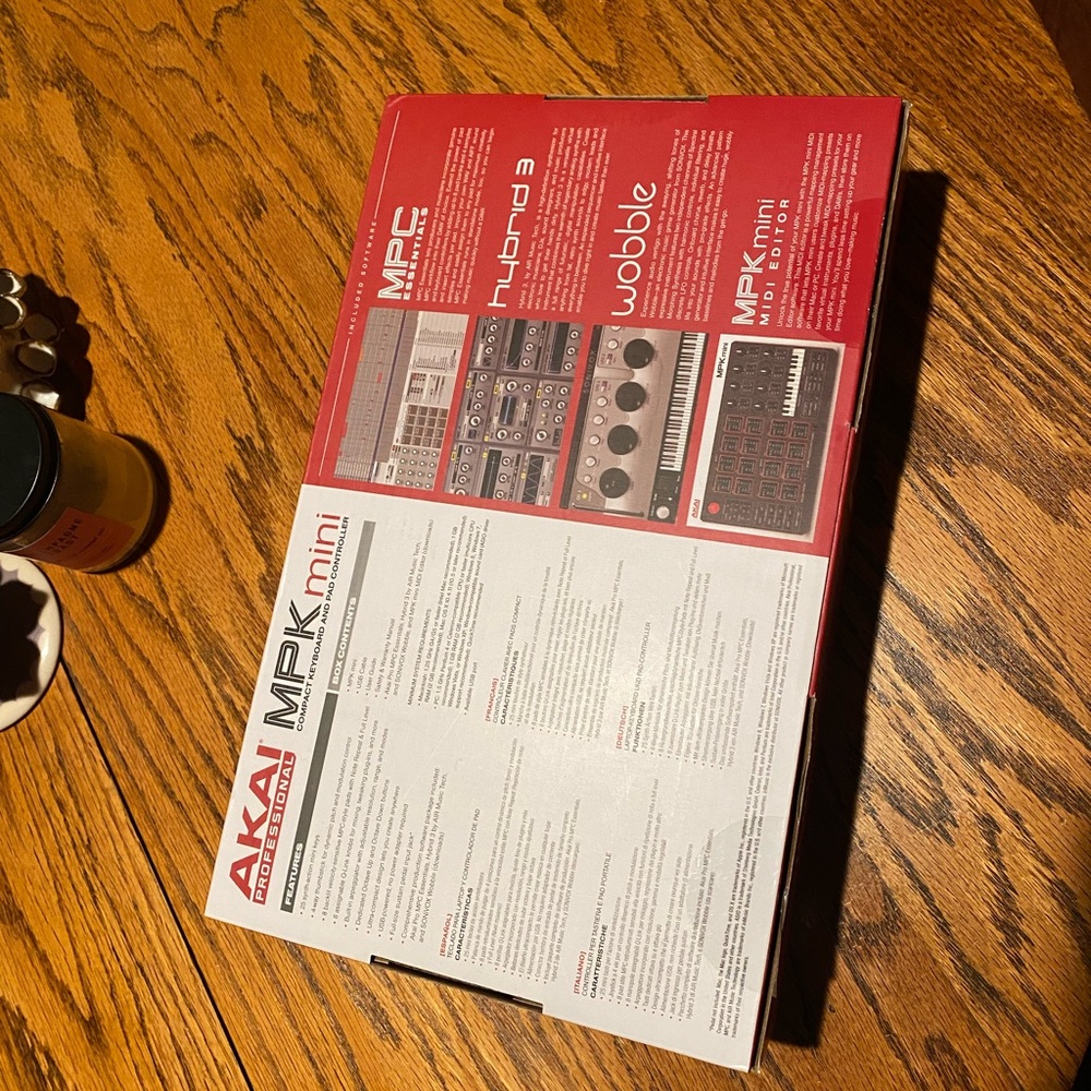 Akai MPK Mini Keyboard - Picture 5 of 5